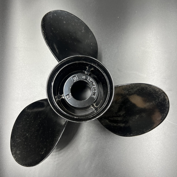 Гребной винт Mercury Black Max (12-3/4х21R) 77348A45