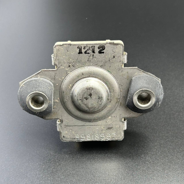 818997T1 — 2