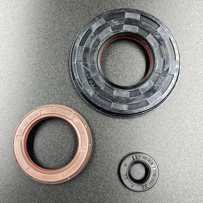 09-711310 — 2