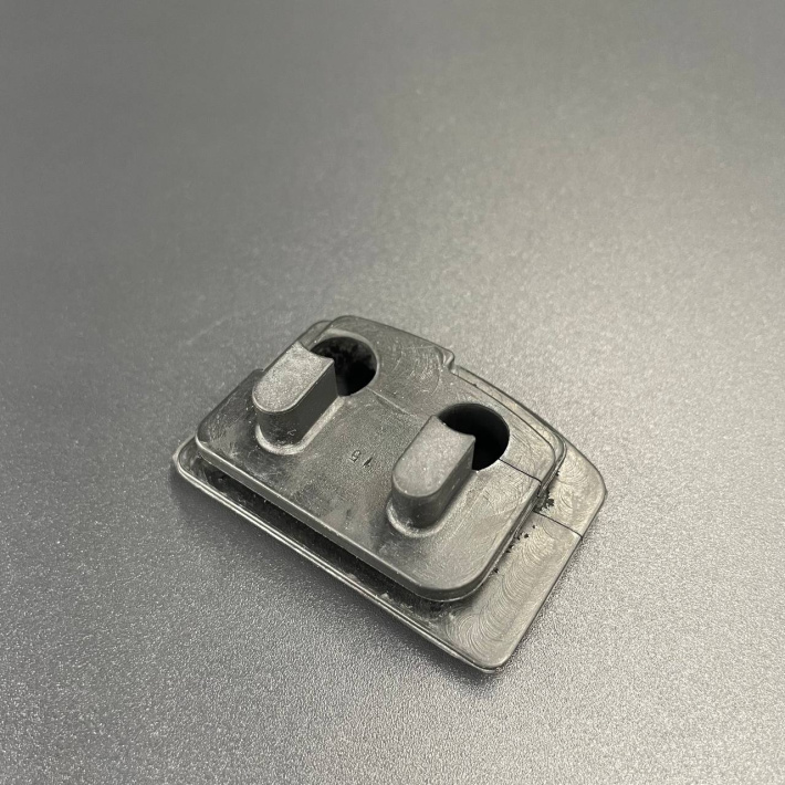 40105-ZW9-832 — 5