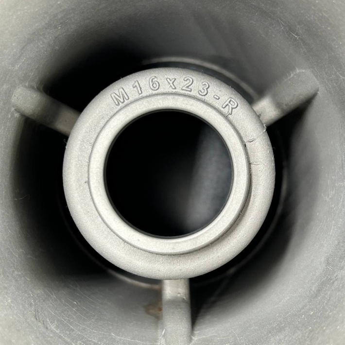 48-8M0040404 — 3