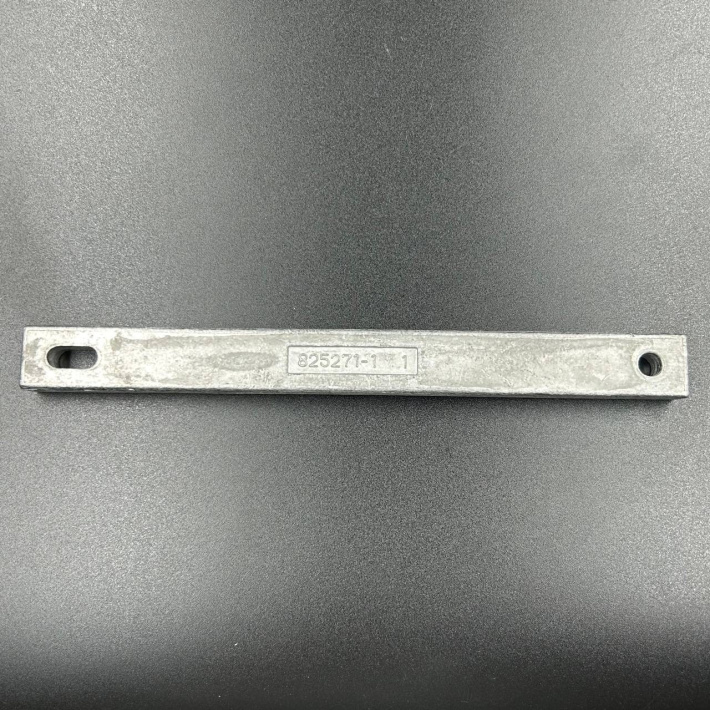 8252711 — 2
