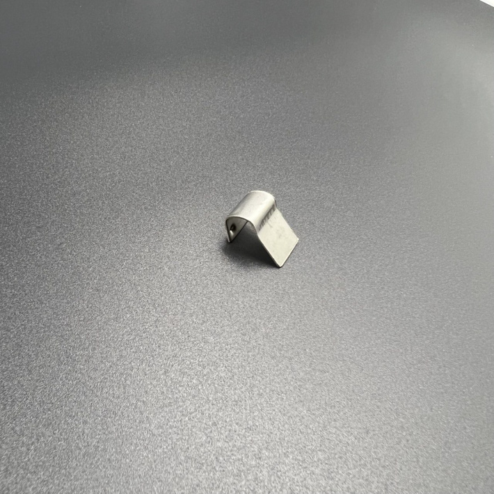 816431A1 — 4