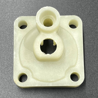 Корпус помпы охлаждения Yamaha F9.9-20 (RT) картинка
