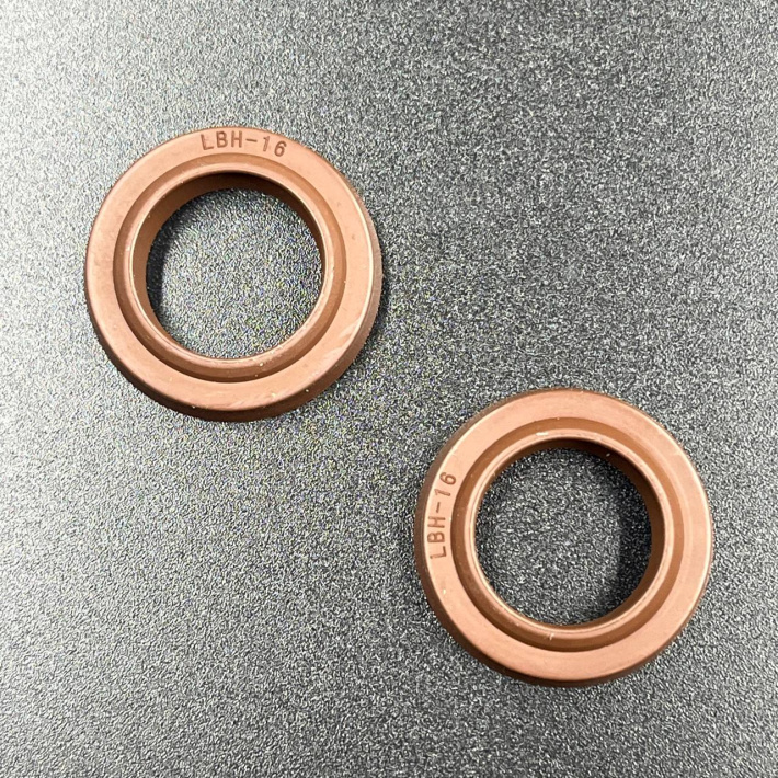 3889958 — 2