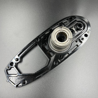 Основание помпы охлаждения Suzuki DT40, DF40-50 (Omax) картинка