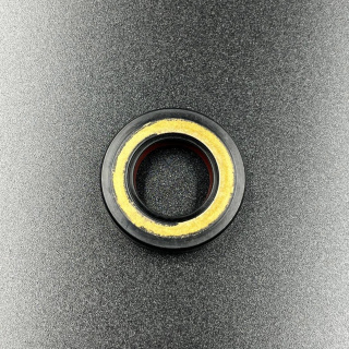 Сальник Yamaha (93101-20M29; 93101-20M28) (20x36x7) (Omax) картинка