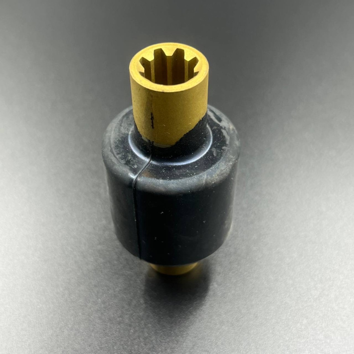 4 Втулка гребного винта резиновая Suzuki DT20-DT30, DF25-DF30, DF25A-DF30A (Omax) 58120-96401-TW