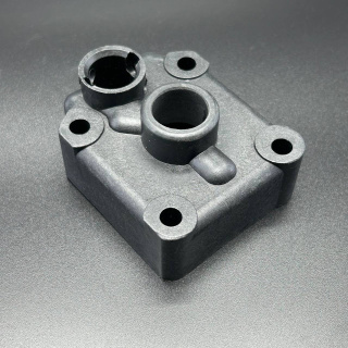Корпус помпы охлаждения Mercury/Tohatsu 25-30 (Quicksilver) картинка