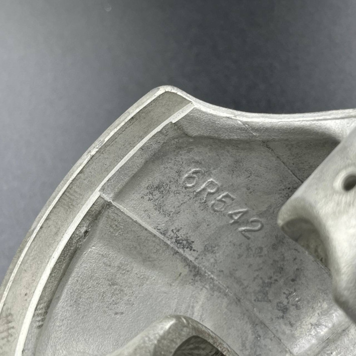 64D-11642-00 — 9